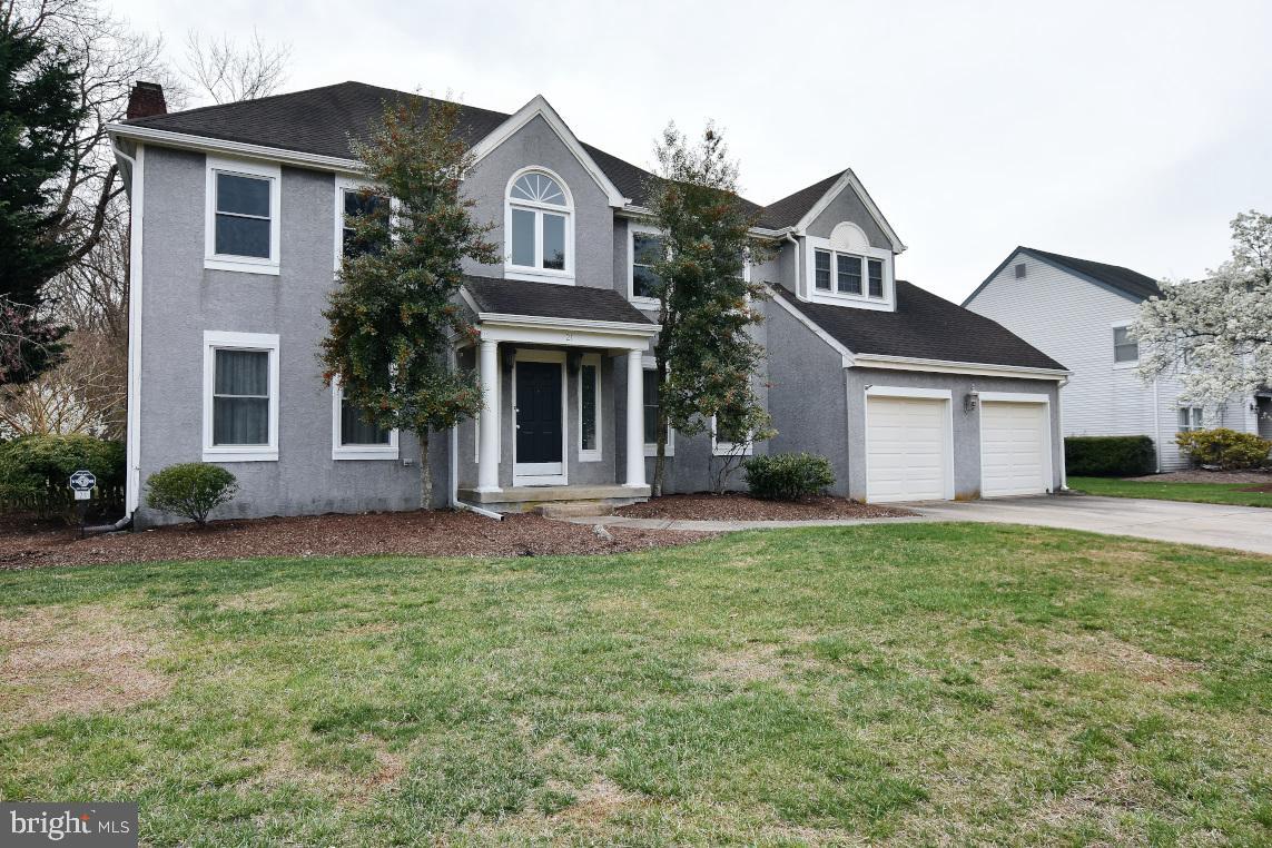 21 HORSESHOE DRIVE
