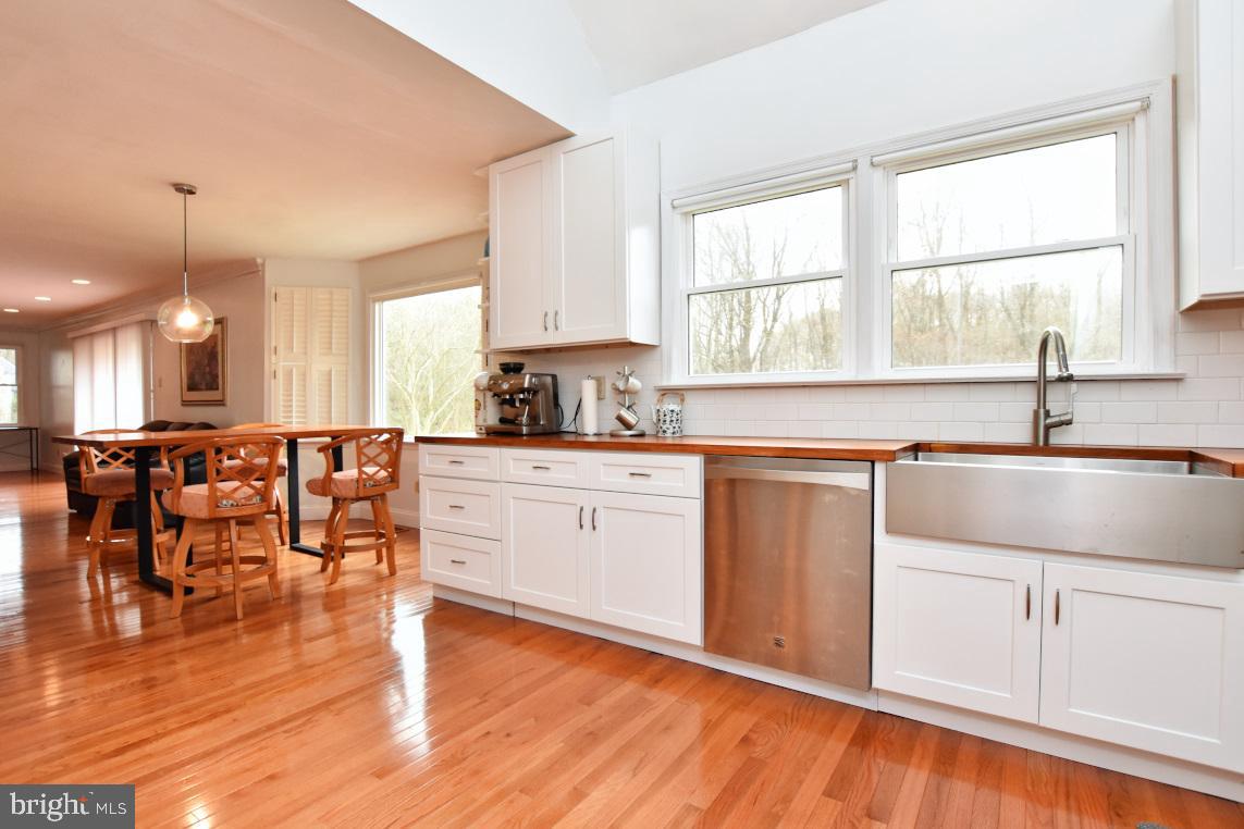 21 HORSESHOE DRIVE