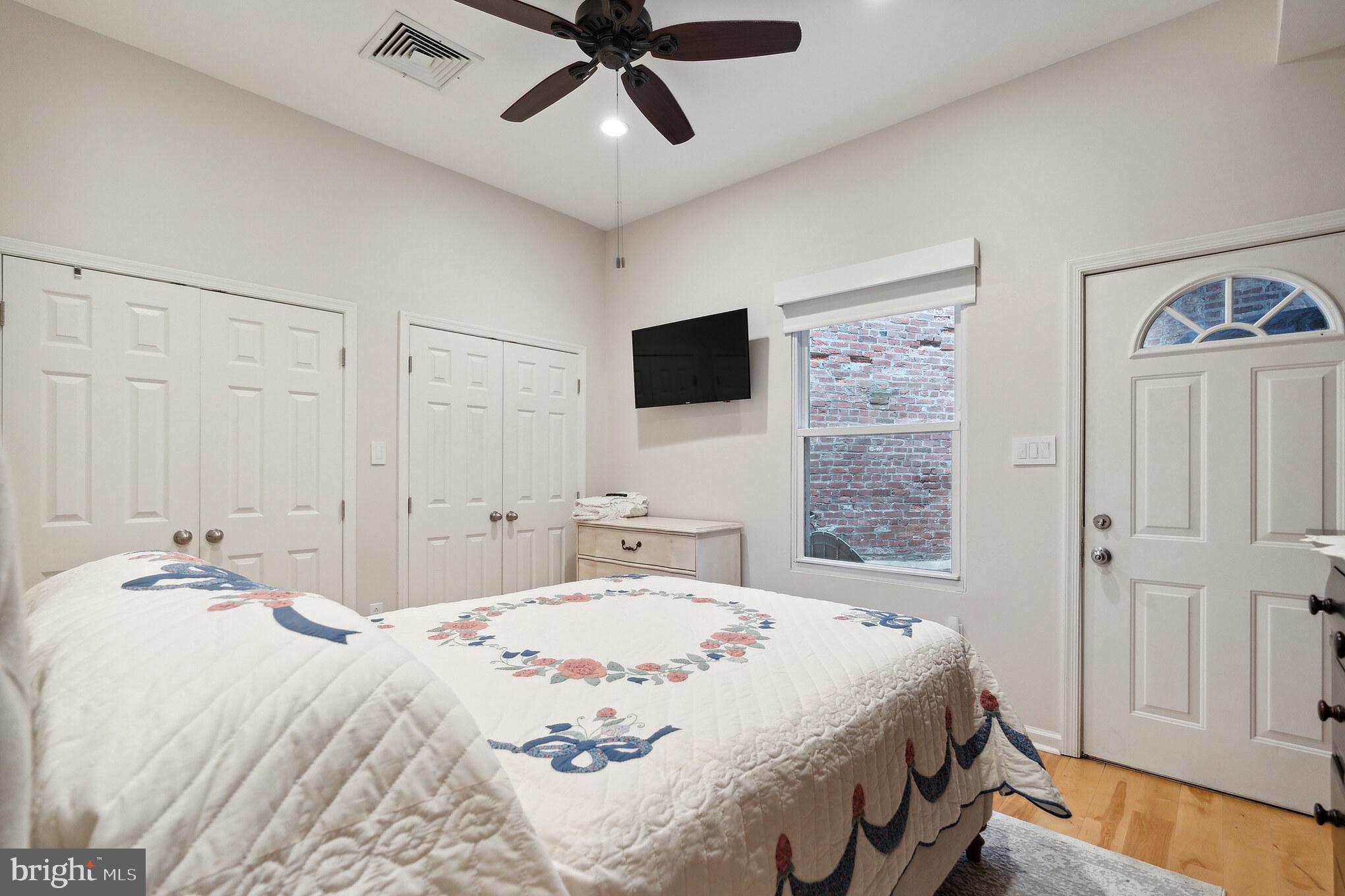 OLD CITY - Residential Lease