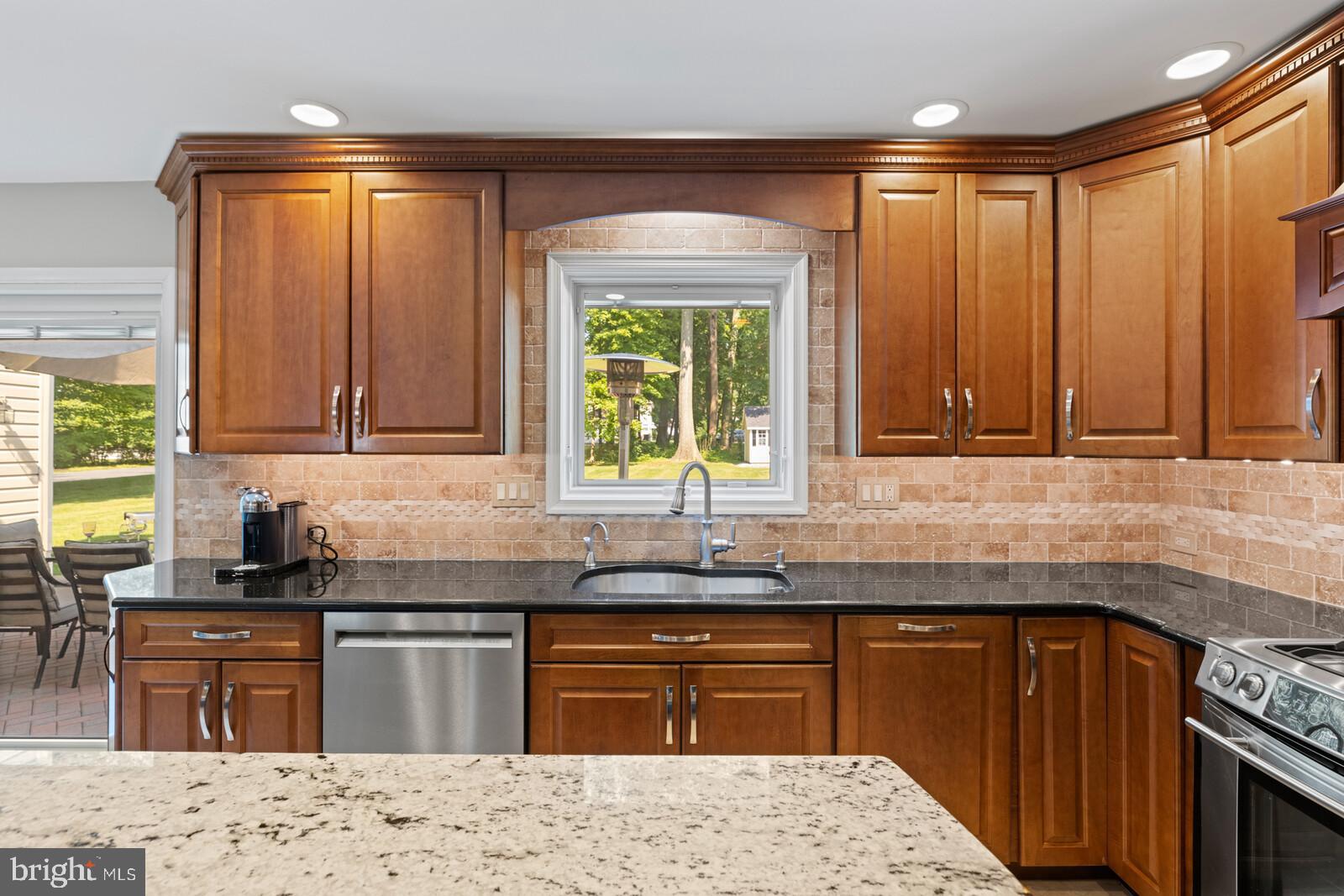 MAPLE GLEN - Residential