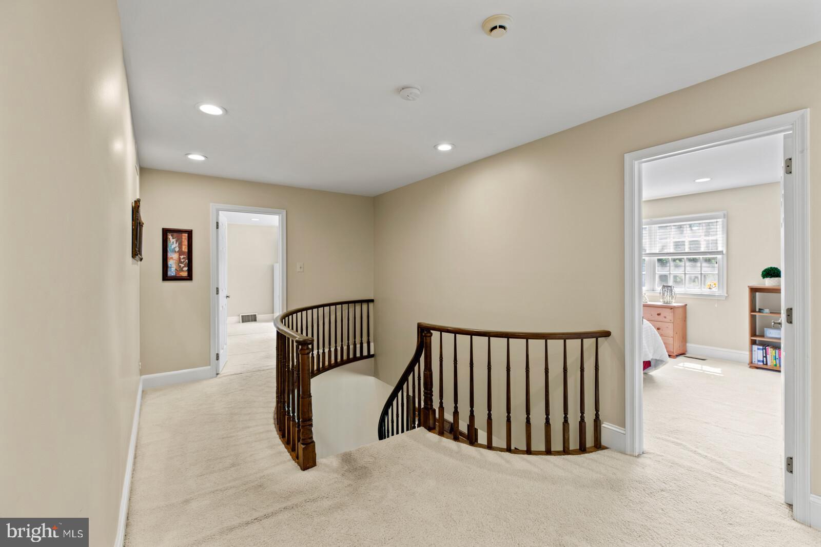 MAPLE GLEN - Residential