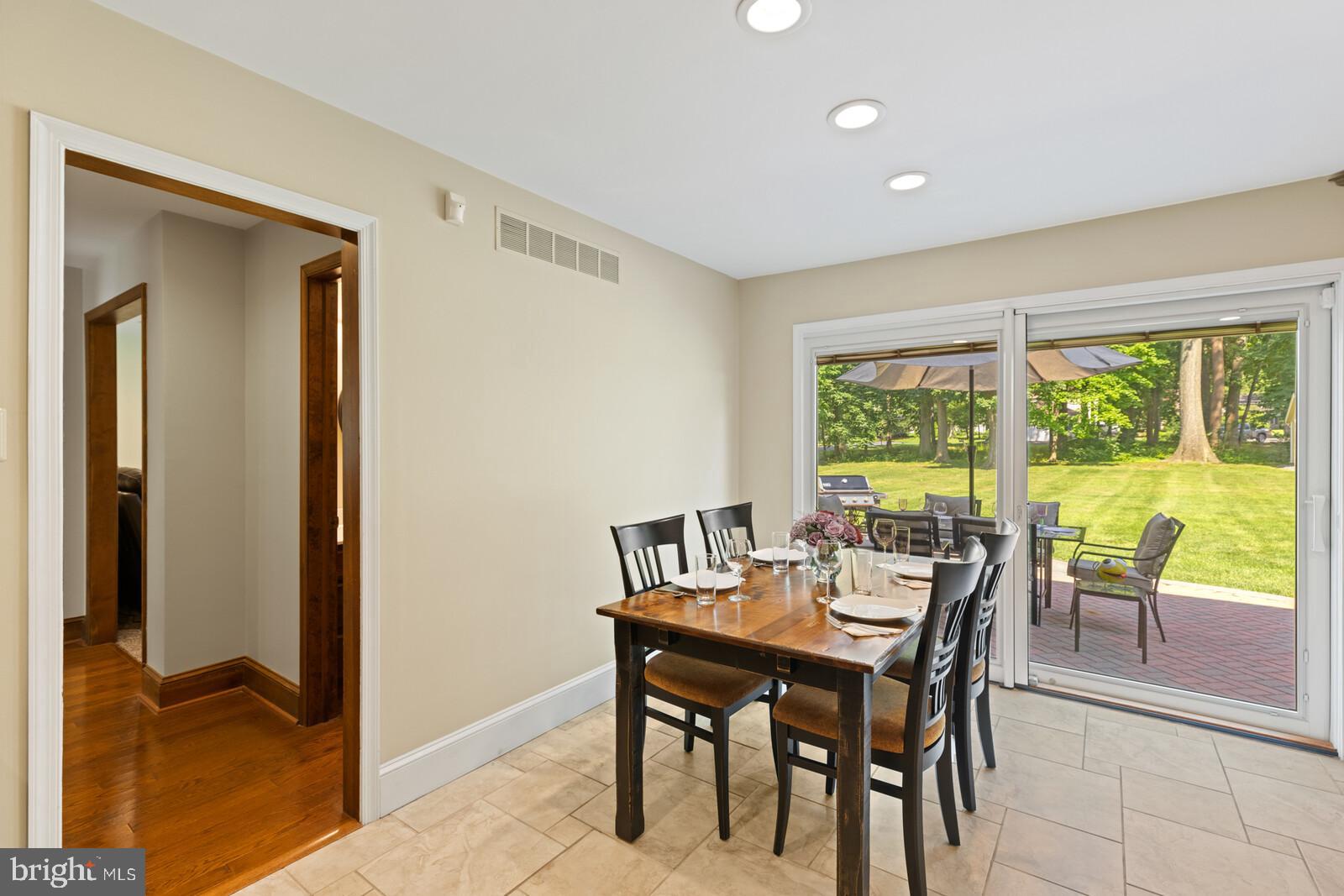 MAPLE GLEN - Residential