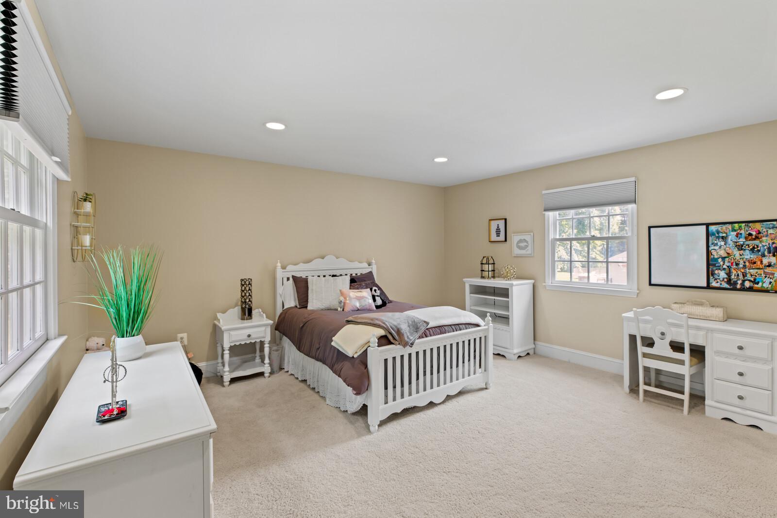 MAPLE GLEN - Residential