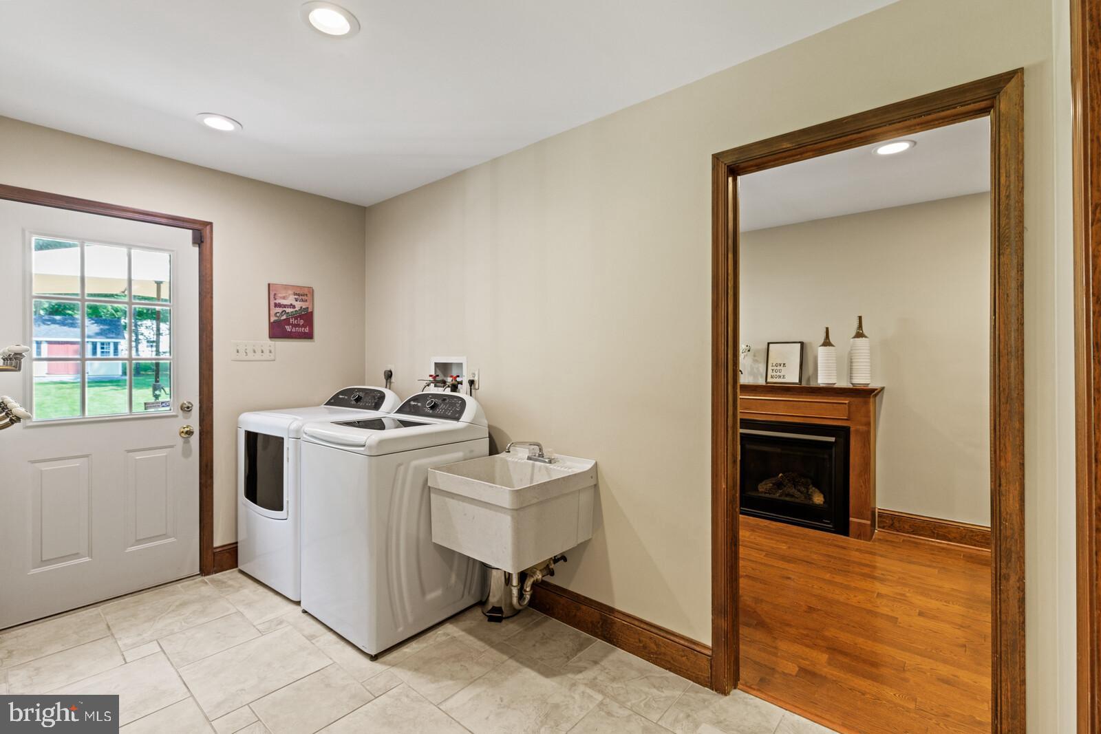 MAPLE GLEN - Residential