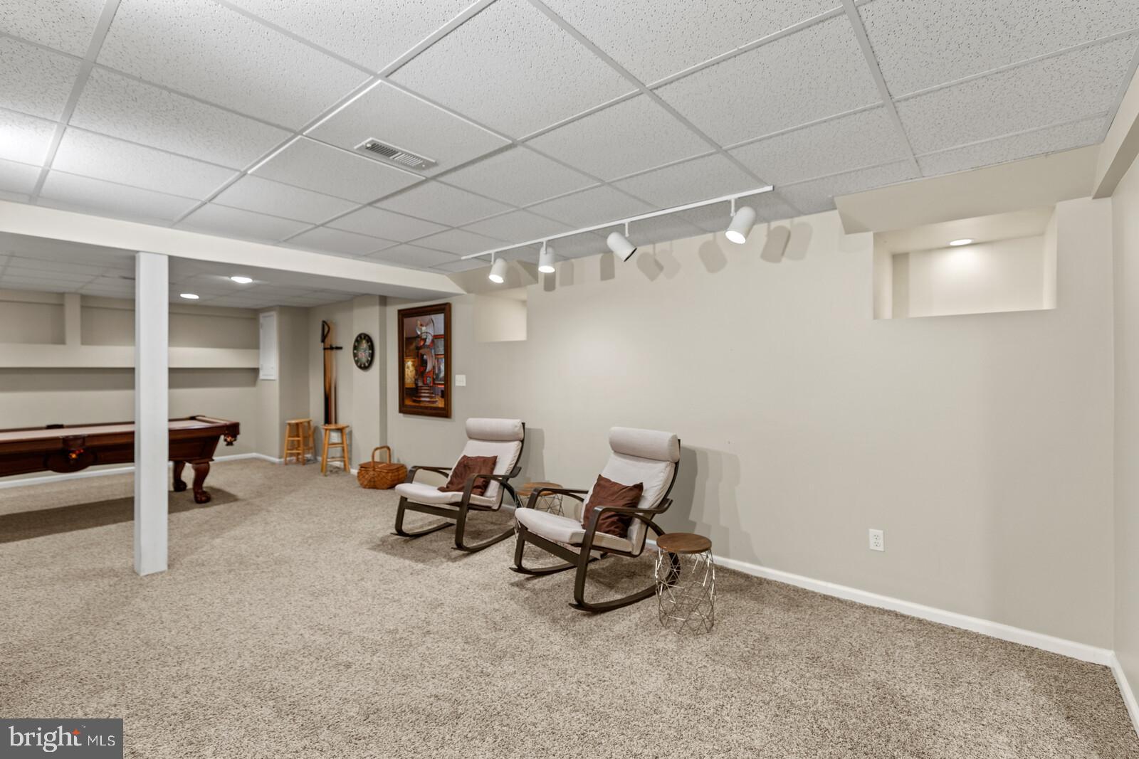 MAPLE GLEN - Residential