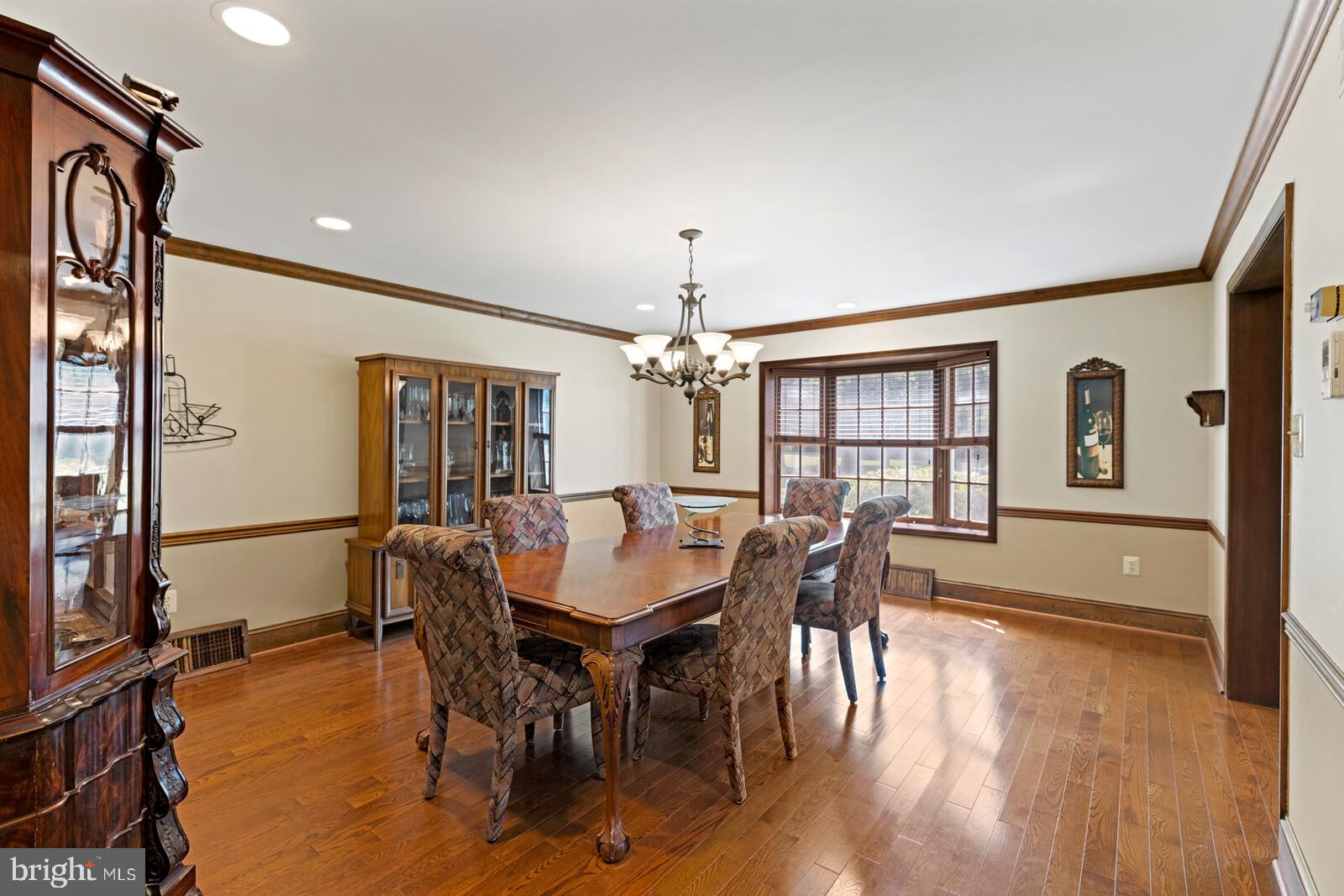 MAPLE GLEN - Residential