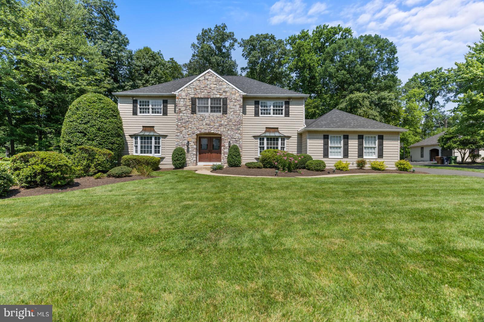 MAPLE GLEN - Residential