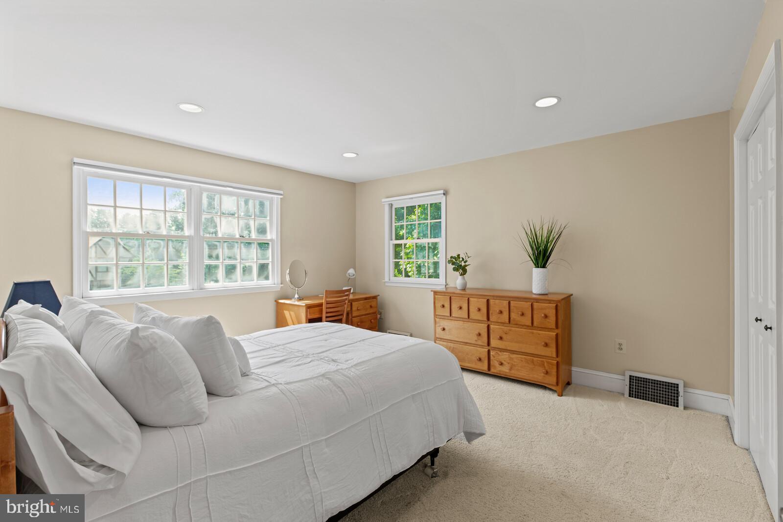 MAPLE GLEN - Residential