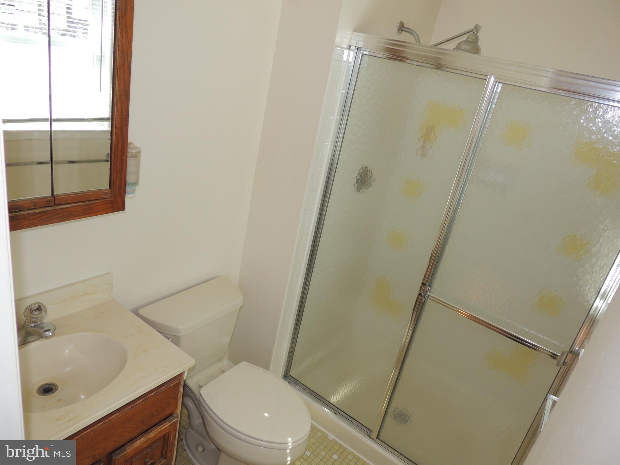 DALE CITY - Residential Lease