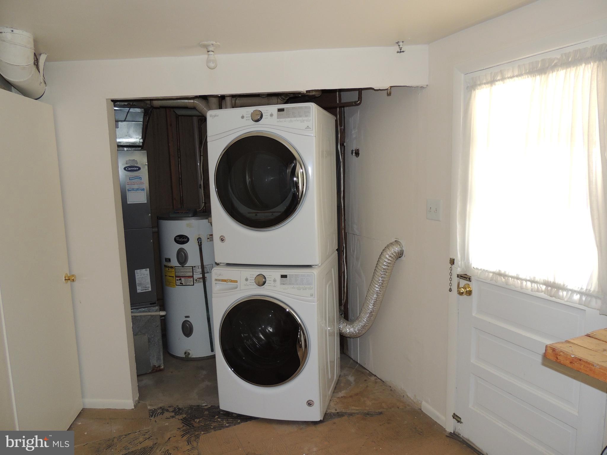 DALE CITY - Residential Lease