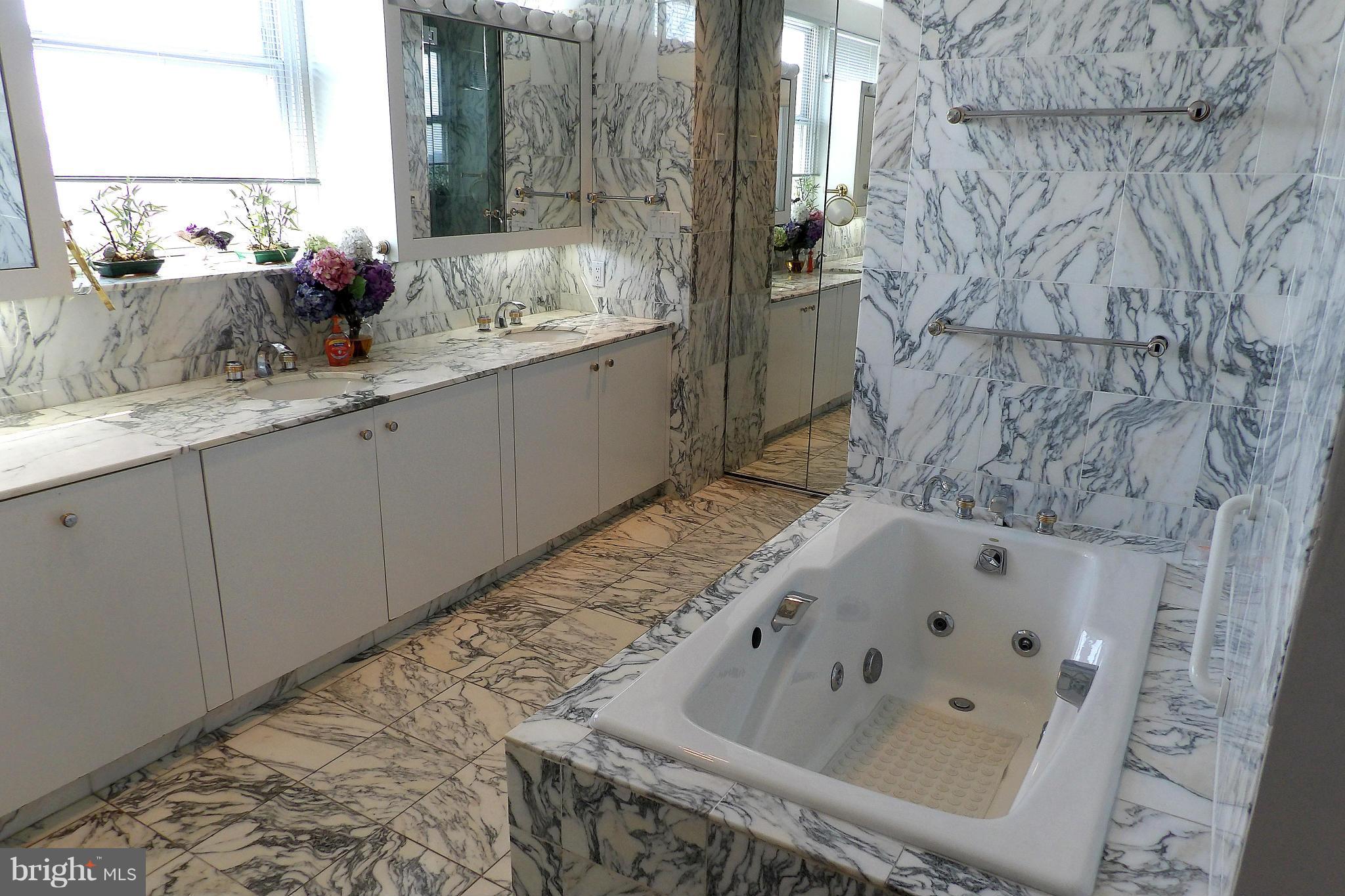 TUSCANY CANTERBURY - Residential