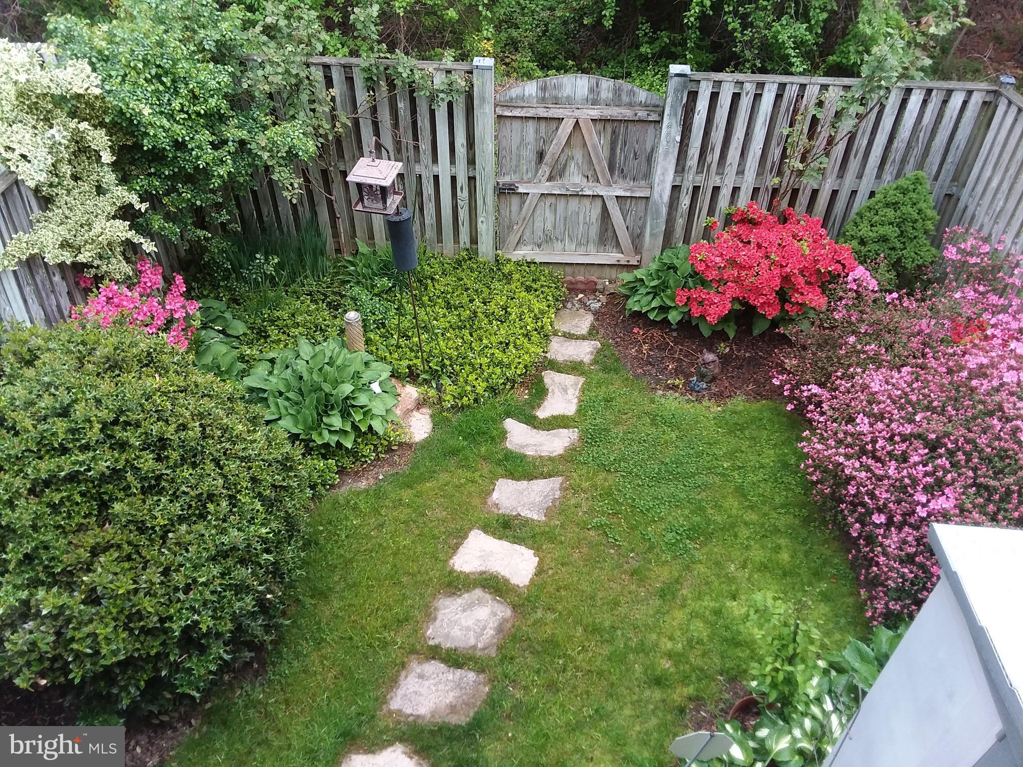 SEVEN OAKS - Residential