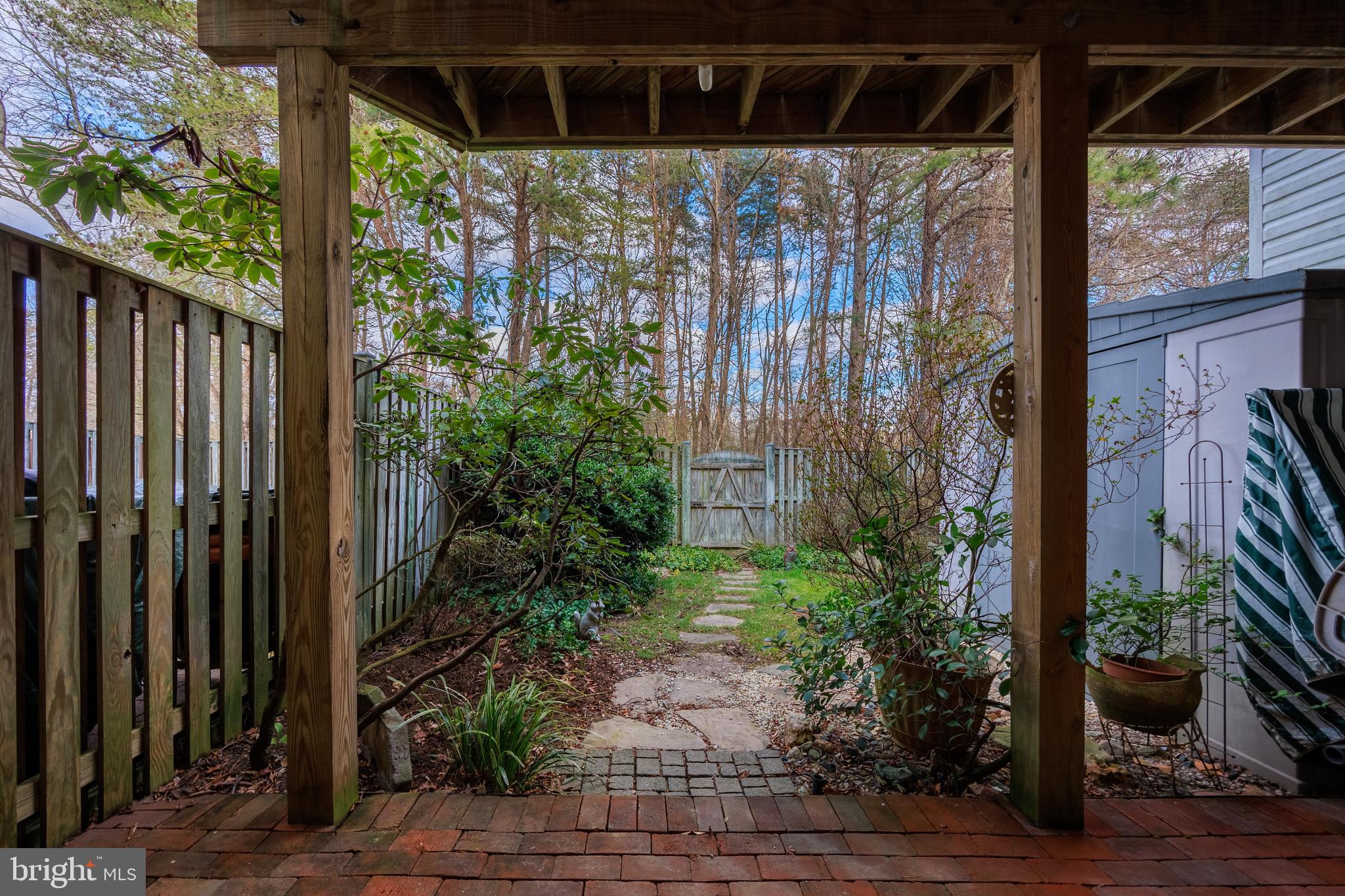 SEVEN OAKS - Residential