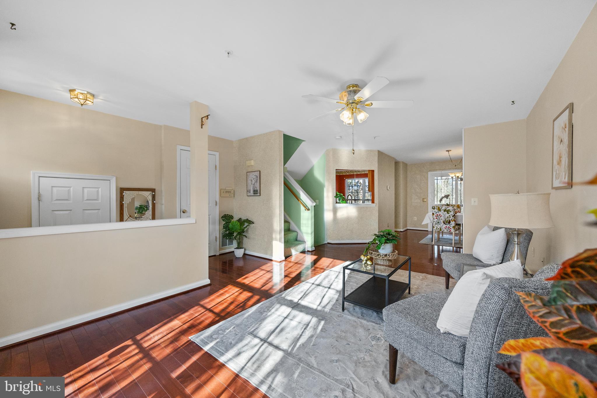 SEVEN OAKS - Residential