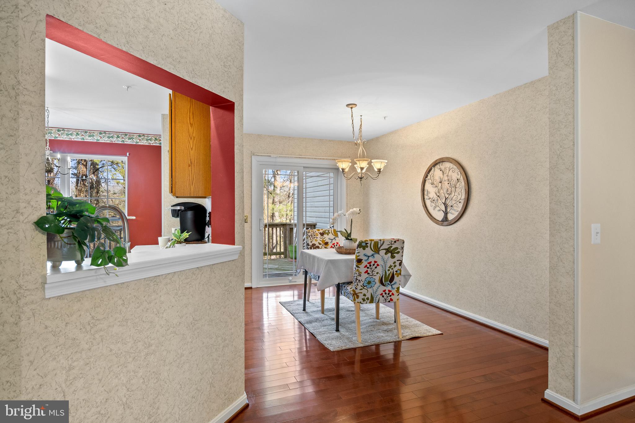 SEVEN OAKS - Residential