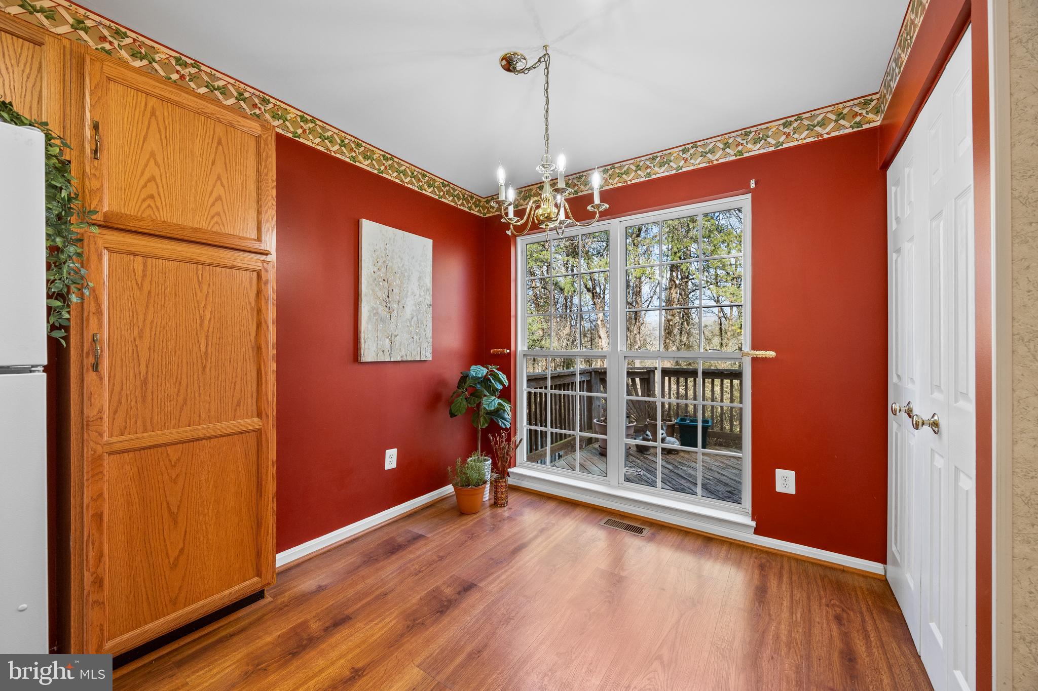 SEVEN OAKS - Residential