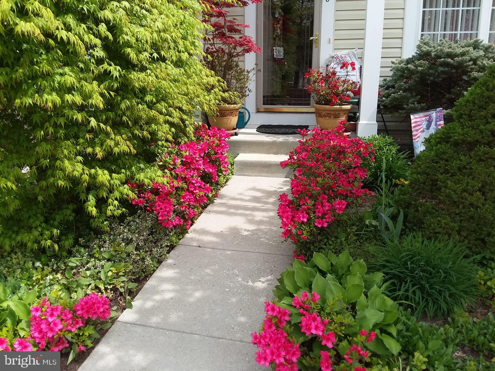 SEVEN OAKS - Residential