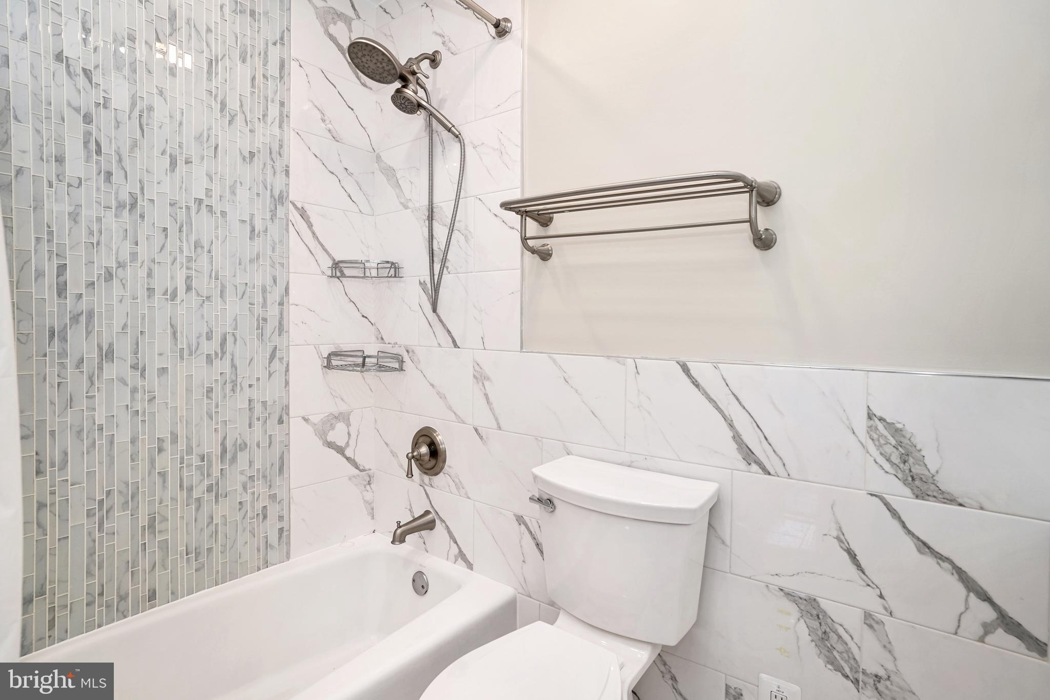 GREENBRIAR - Residential Lease