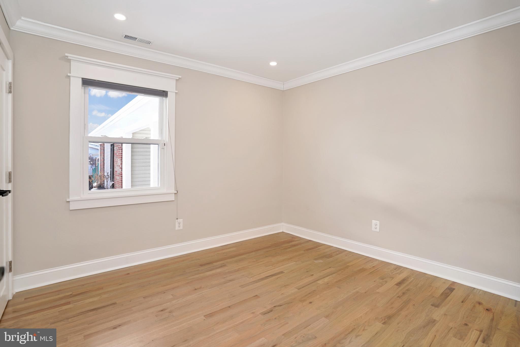 GREENBRIAR - Residential Lease