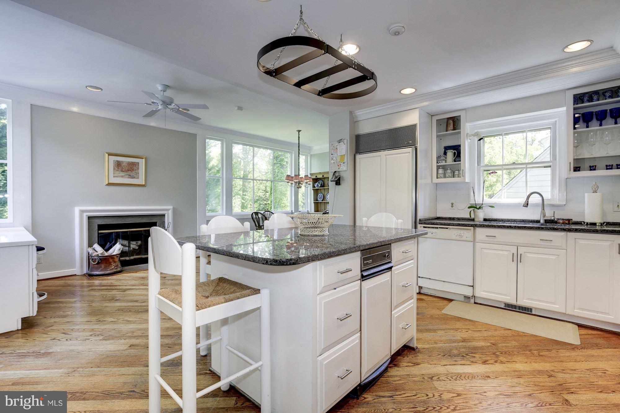 CHEVY CHASE - Residential