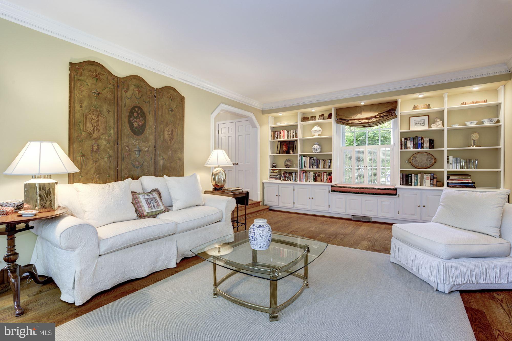 CHEVY CHASE - Residential