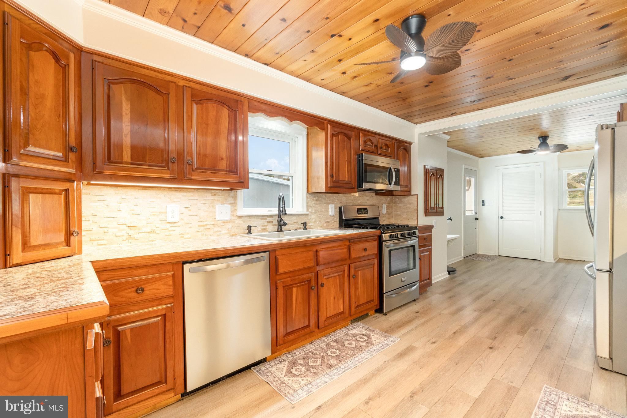 NONE, RURAL - Residential