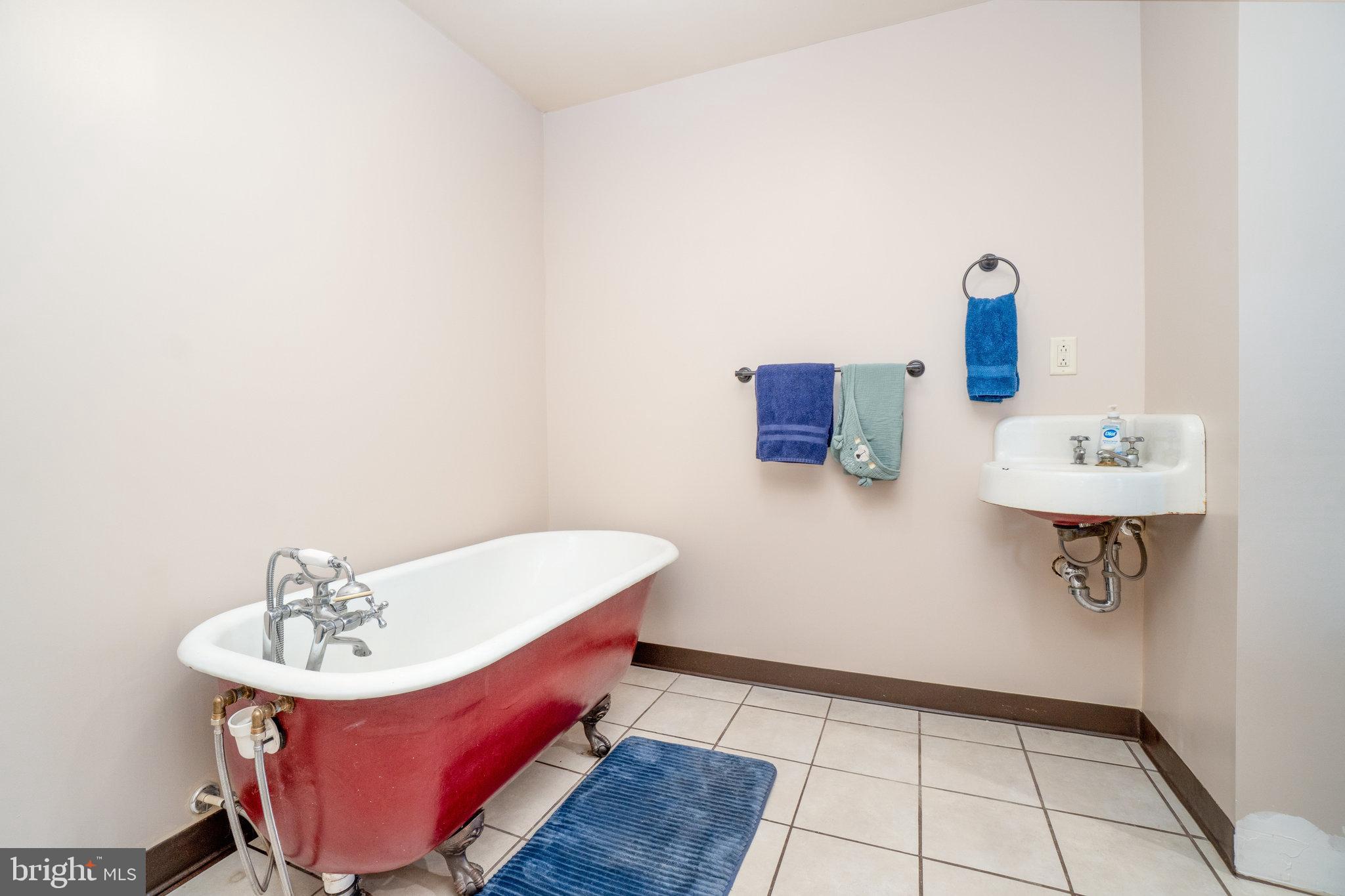 NONE, RURAL - Residential