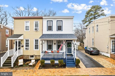 Townhouse For Sale - 110 Potter Street<br/> HADDONFIELD, NJ 08033