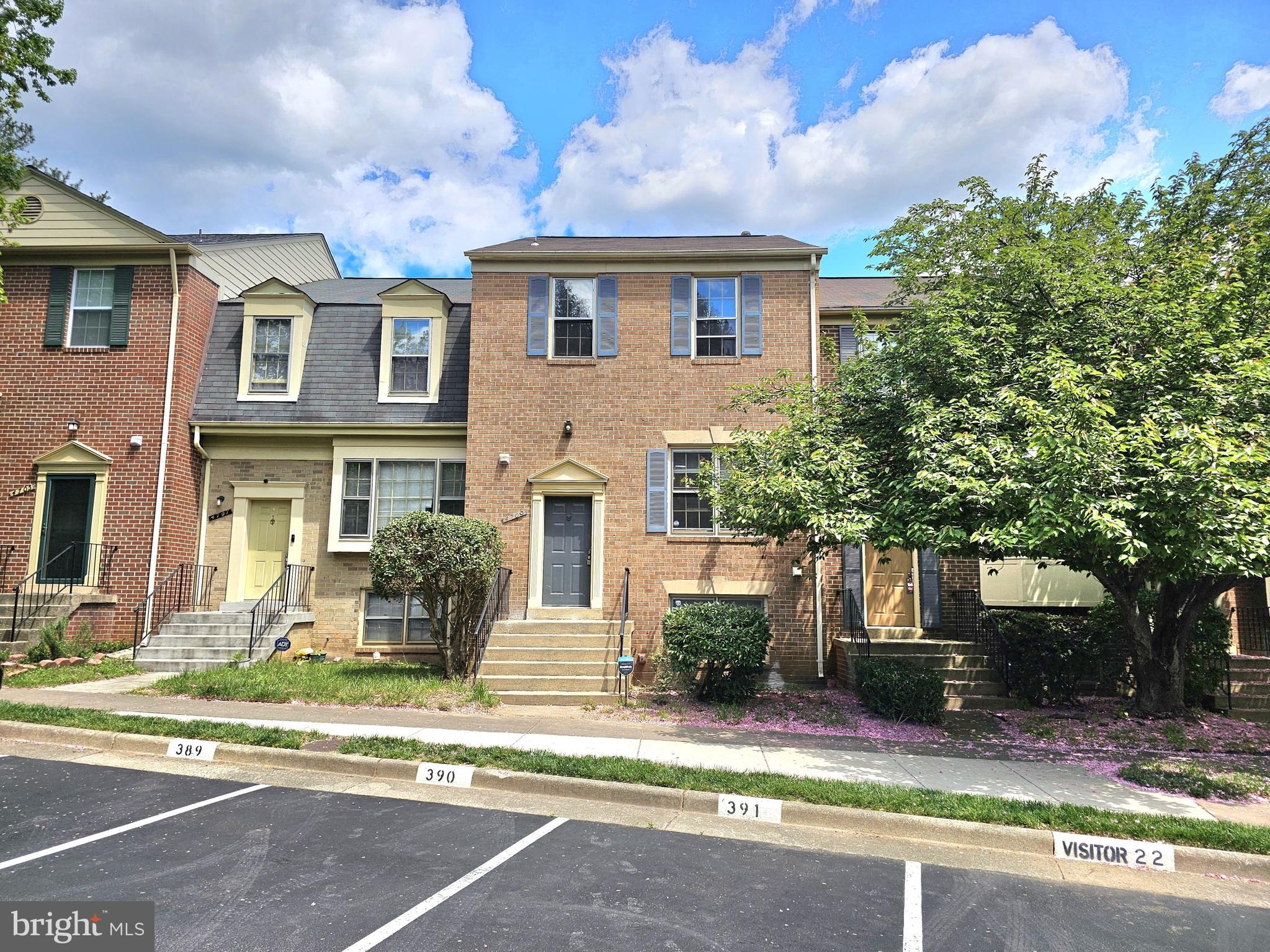 KINGS PARK WEST - Residential Lease