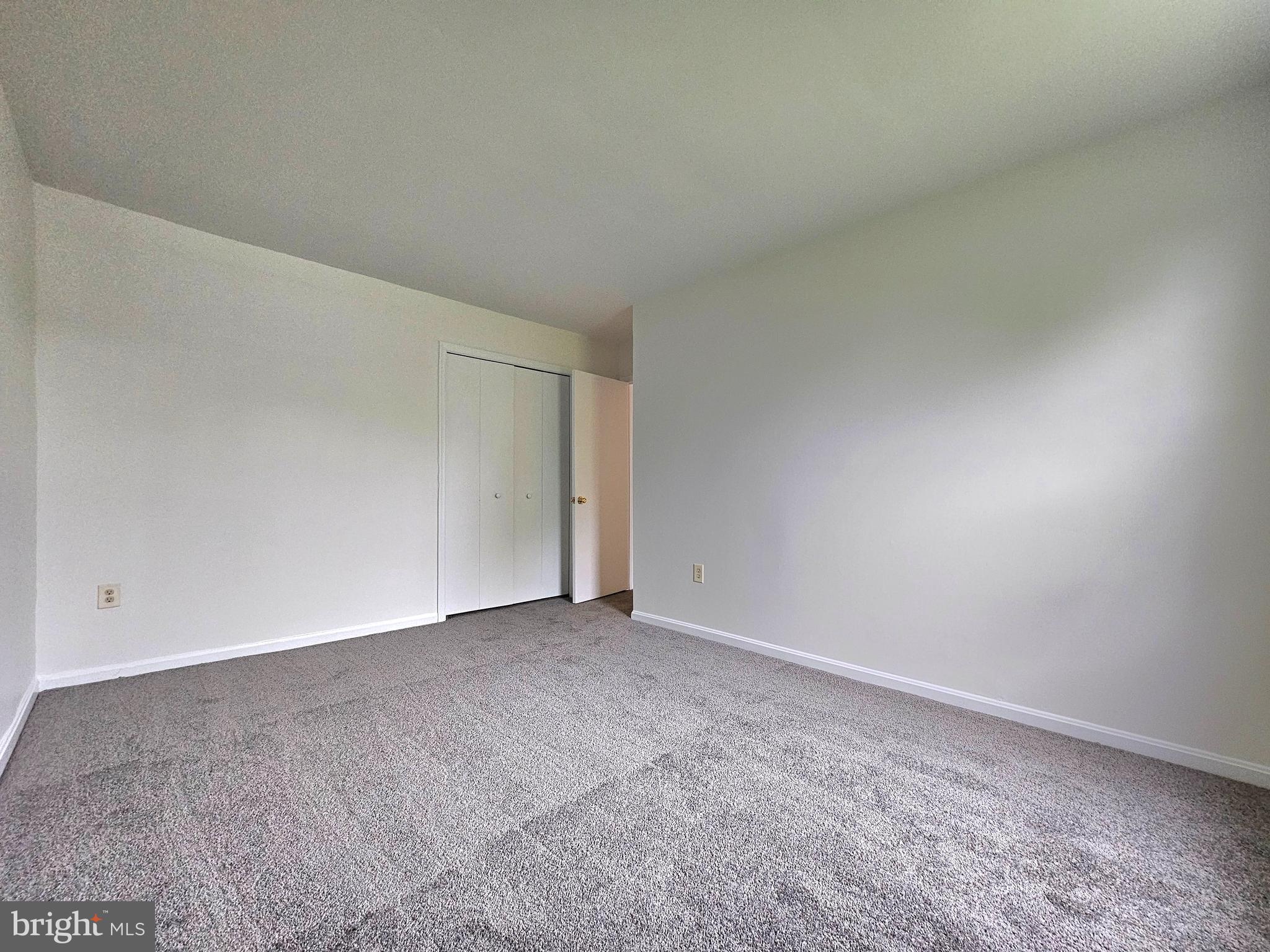 KINGS PARK WEST - Residential Lease