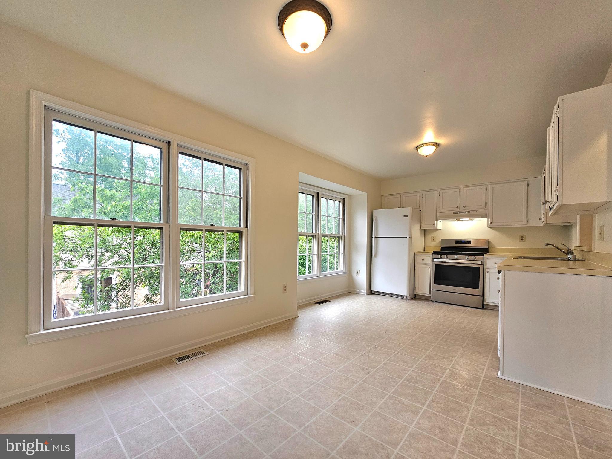 KINGS PARK WEST - Residential Lease