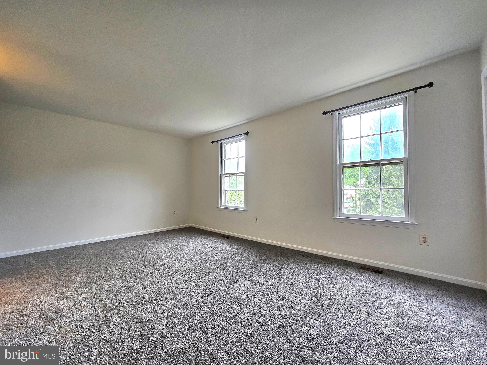 KINGS PARK WEST - Residential Lease