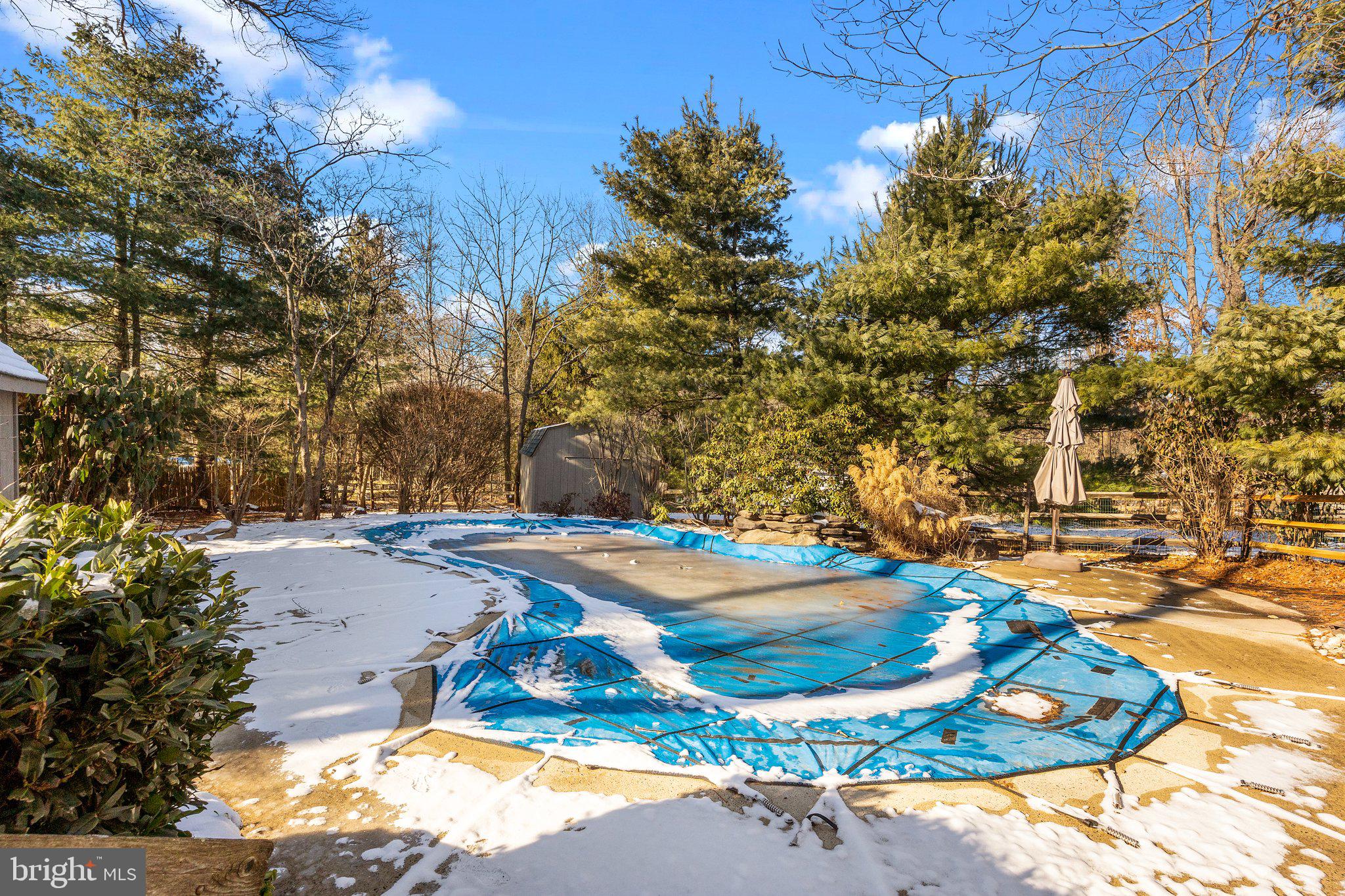 CREEK VIEW ESTS - Residential