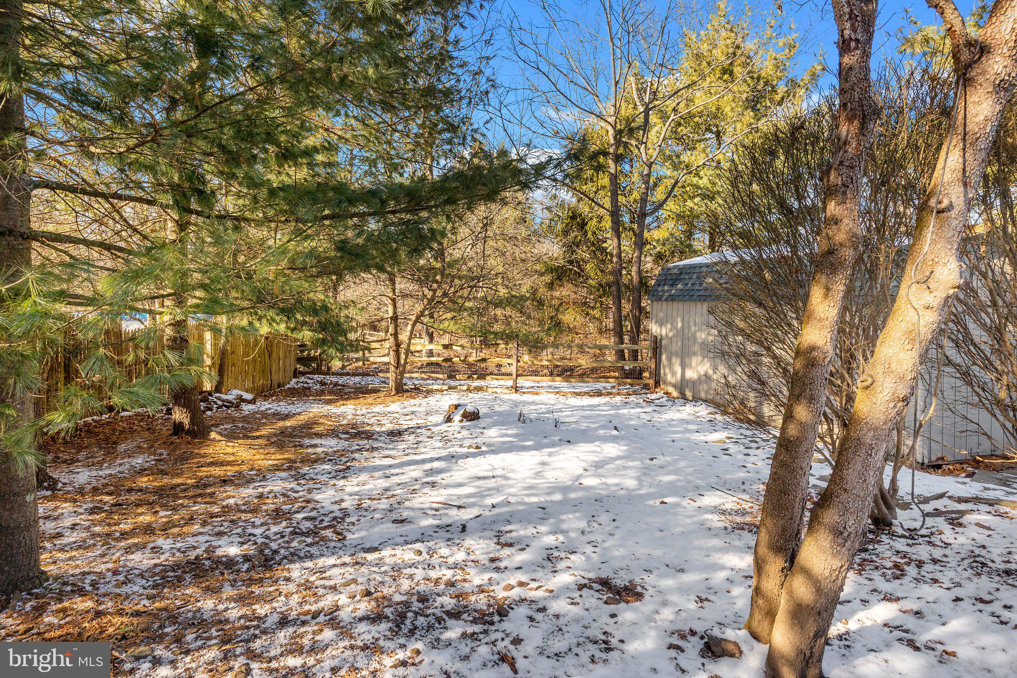 CREEK VIEW ESTS - Residential