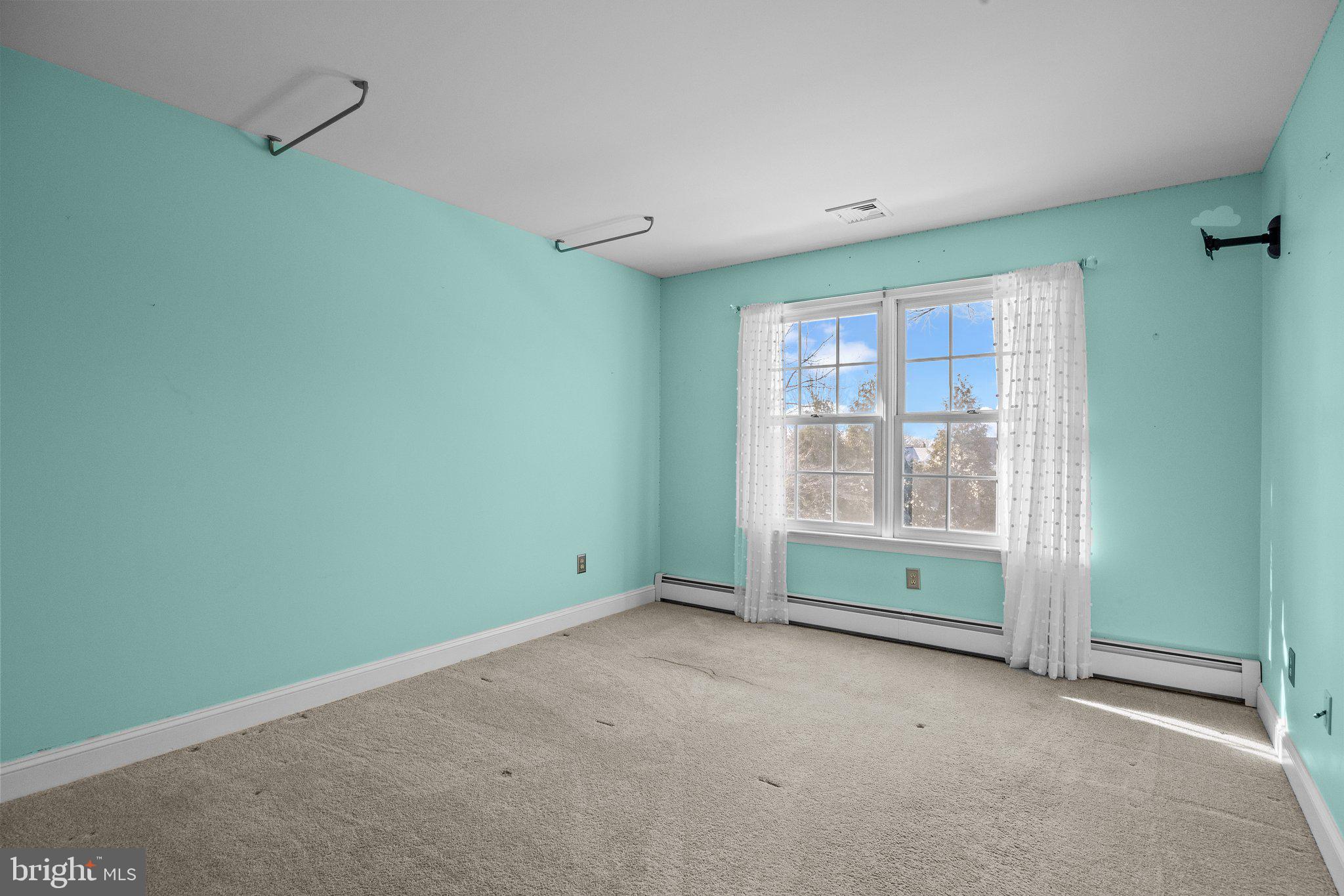 CREEK VIEW ESTS - Residential