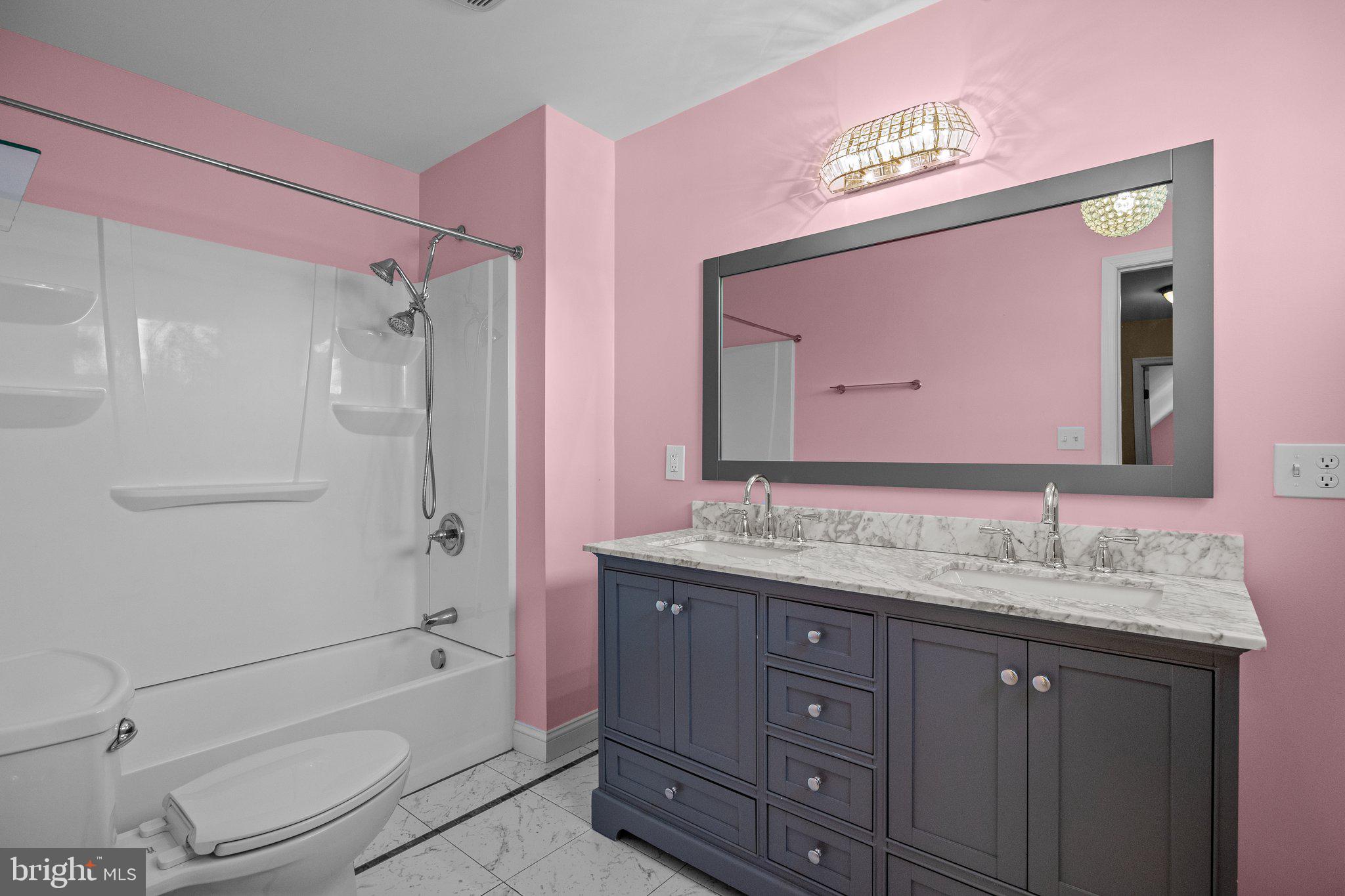 CREEK VIEW ESTS - Residential