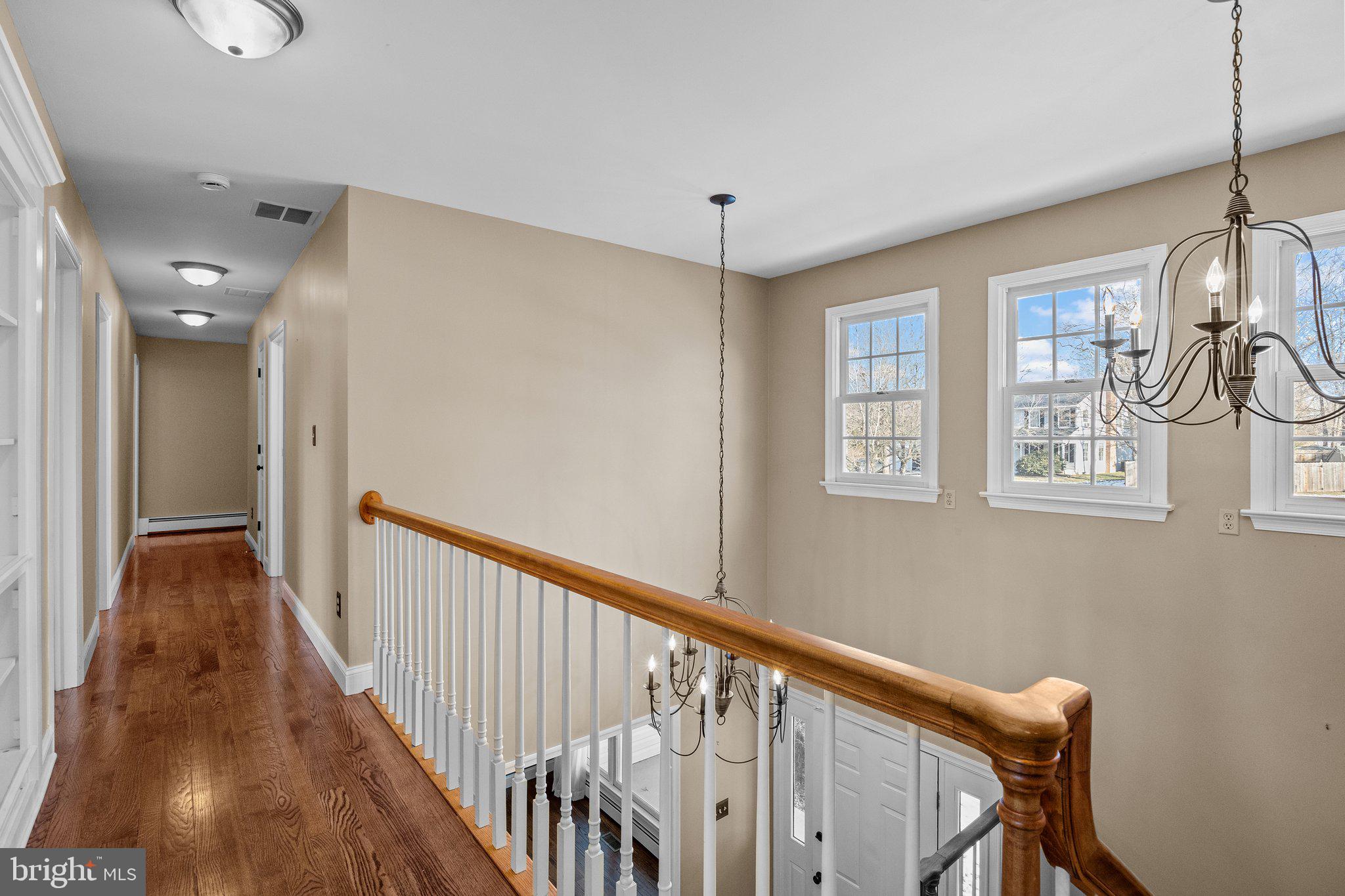 CREEK VIEW ESTS - Residential