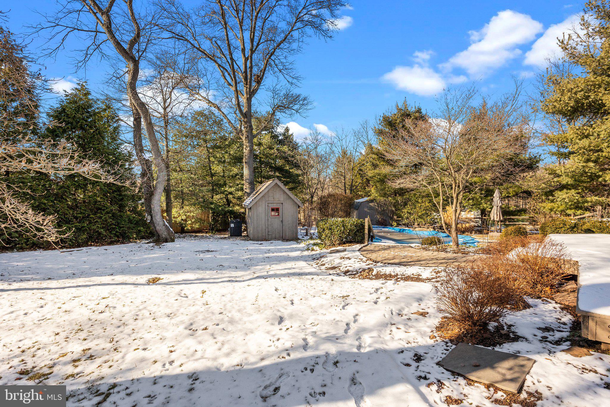 CREEK VIEW ESTS - Residential