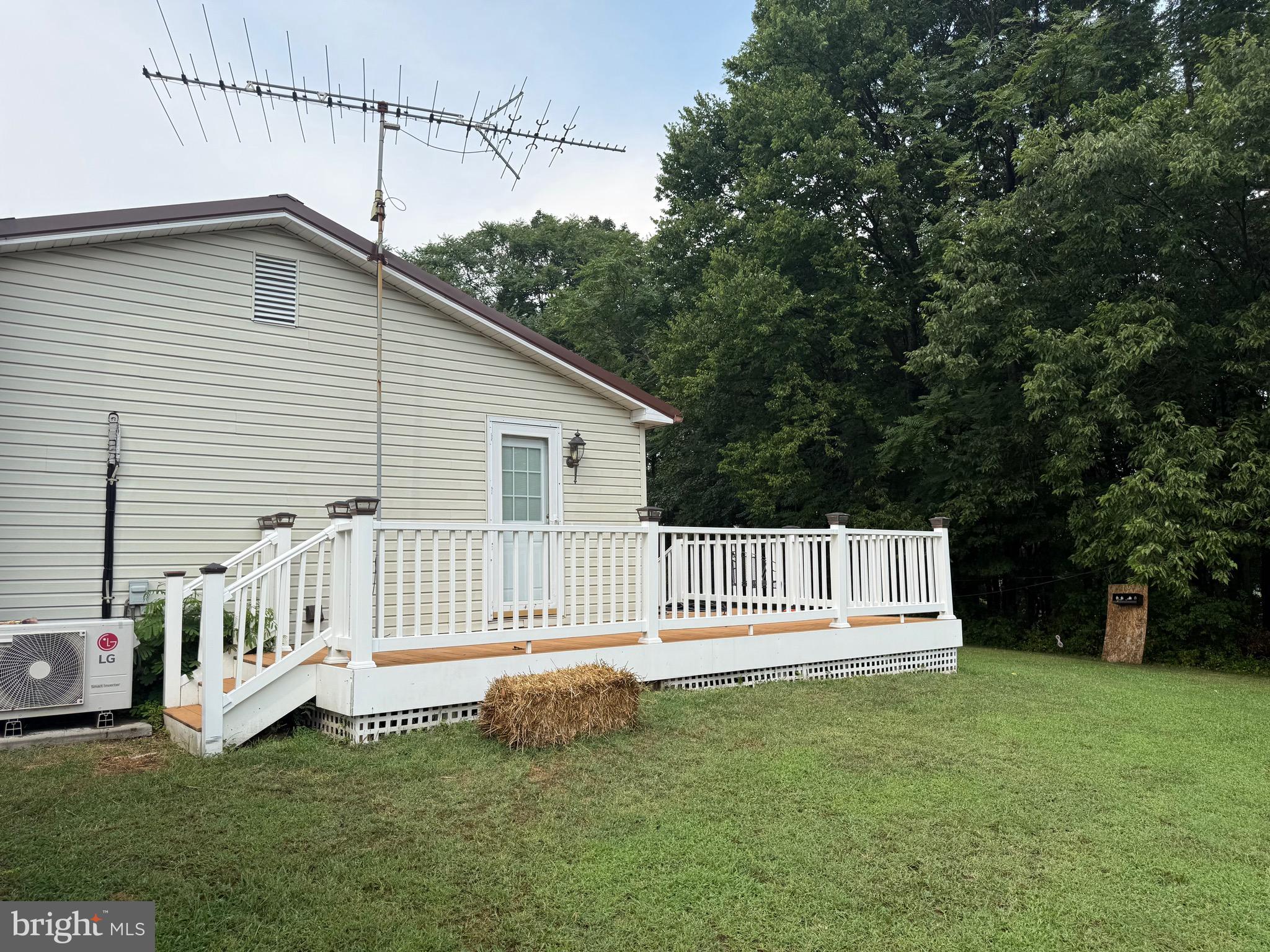 260 BENNETT LANE