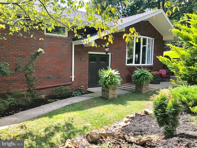 SHERWOOD ACRES - Residential