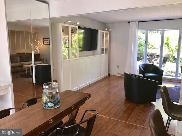 SHERWOOD ACRES - Residential