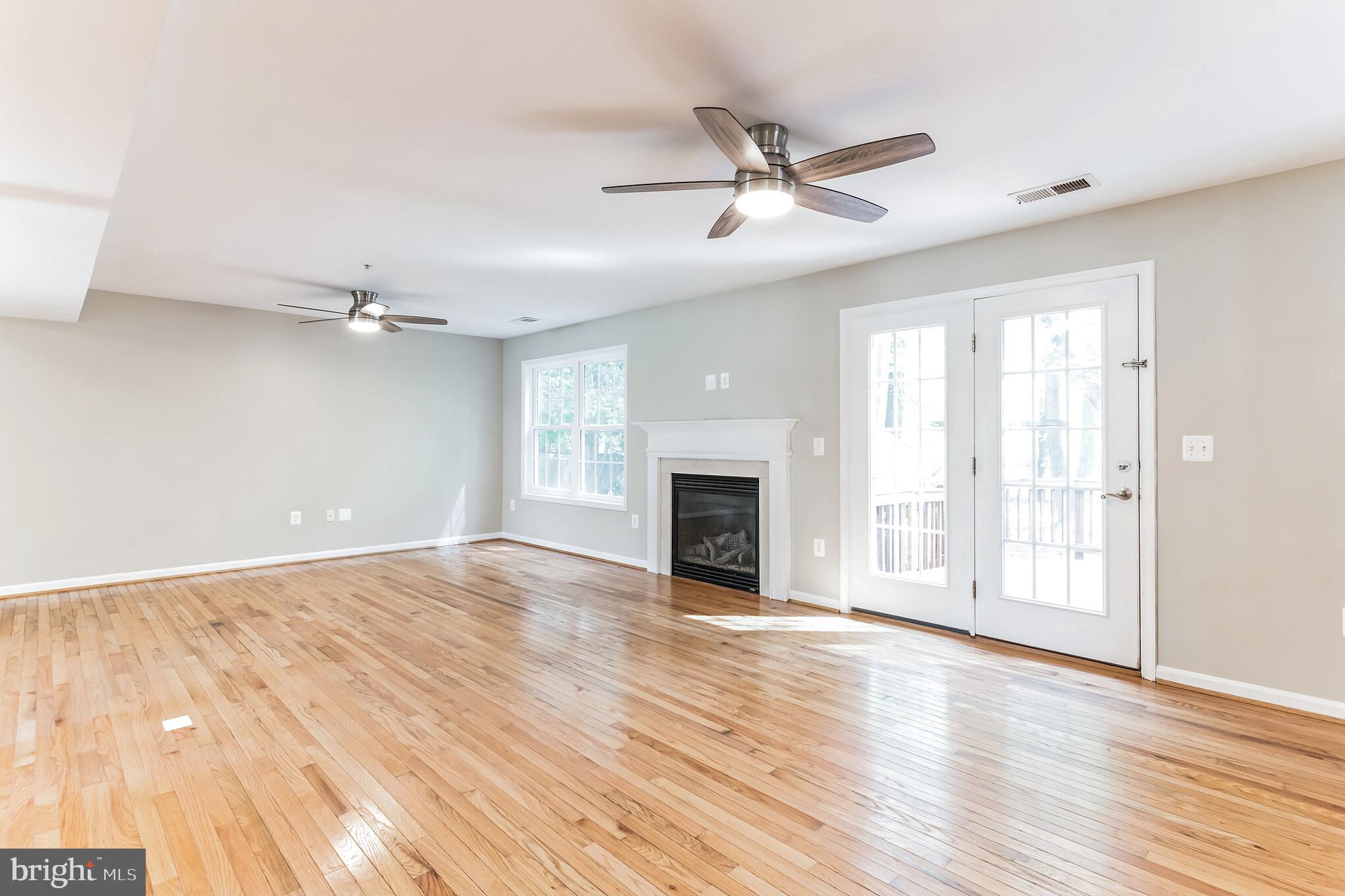 POTOMAC SANDS - Residential