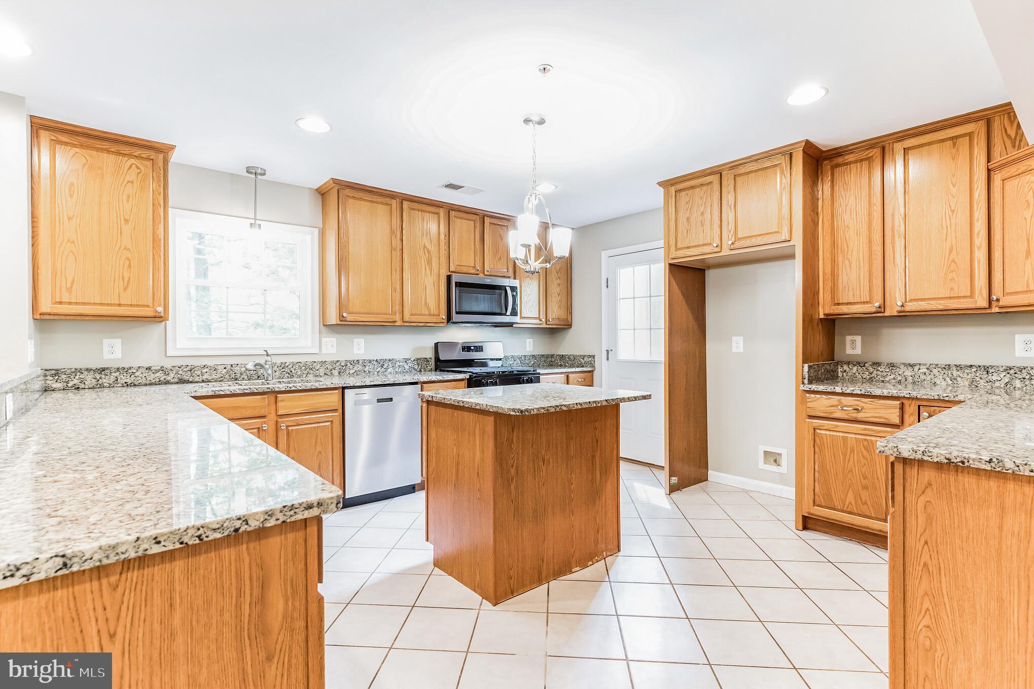 POTOMAC SANDS - Residential