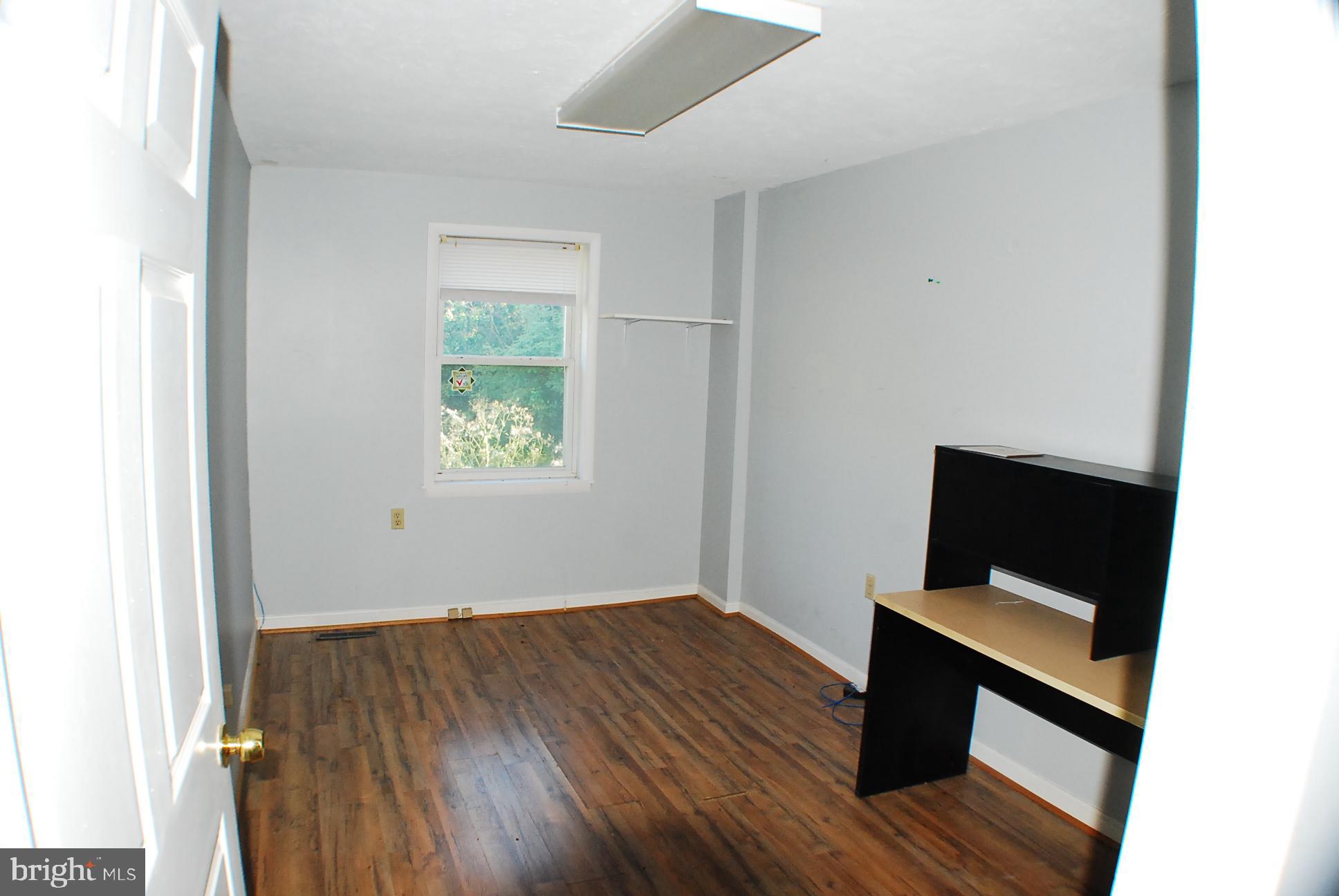 10358 STONEWALL JACKSON HIGHWAY