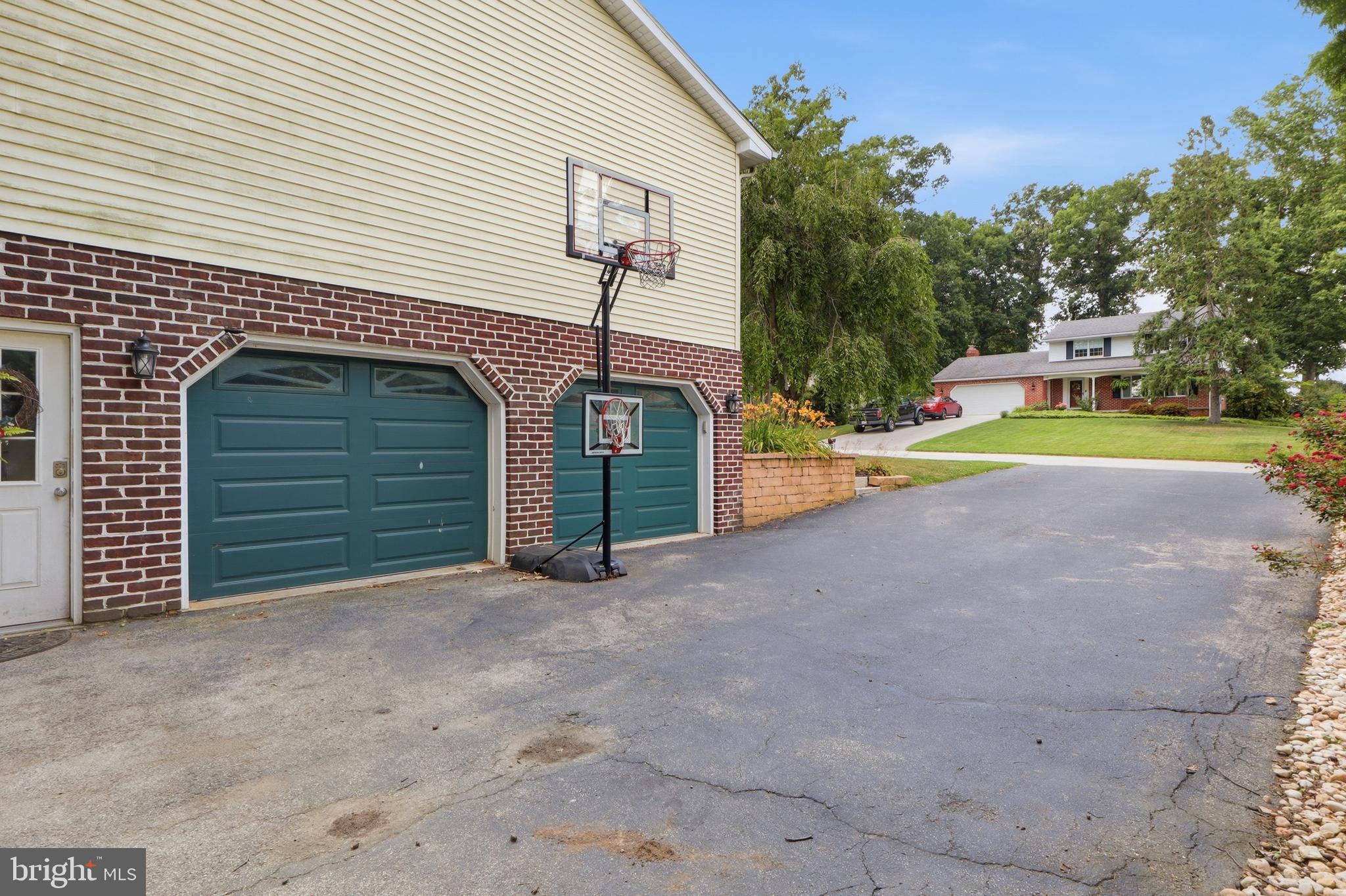 62 LAUREL DRIVE