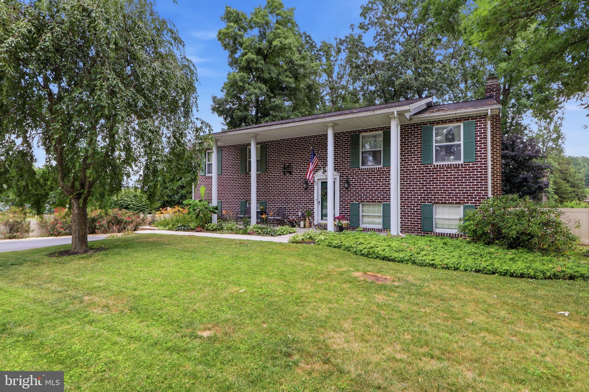 62 LAUREL DRIVE