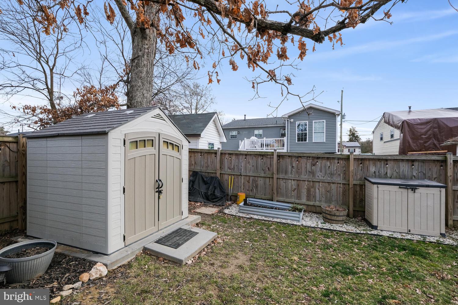 LEWISDALE - Residential