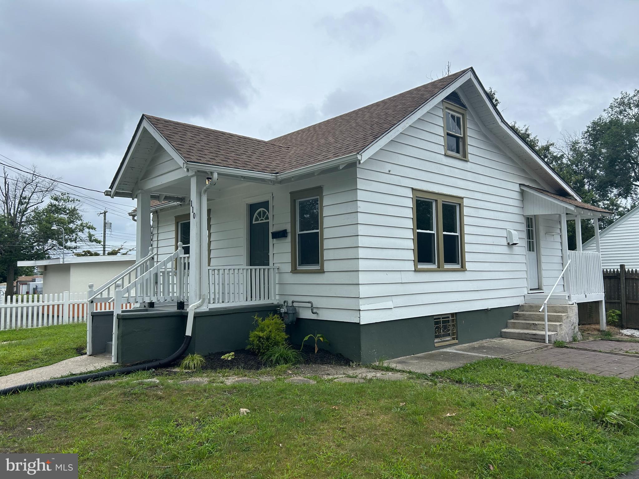 110 W ELMER STREET