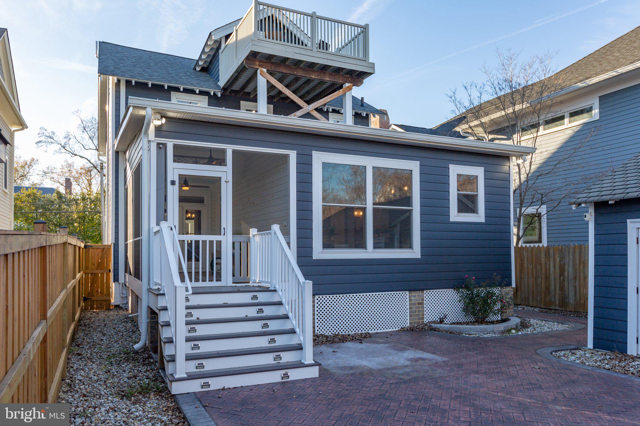 DOWNTOWN FREDERICKSBURG - Residential