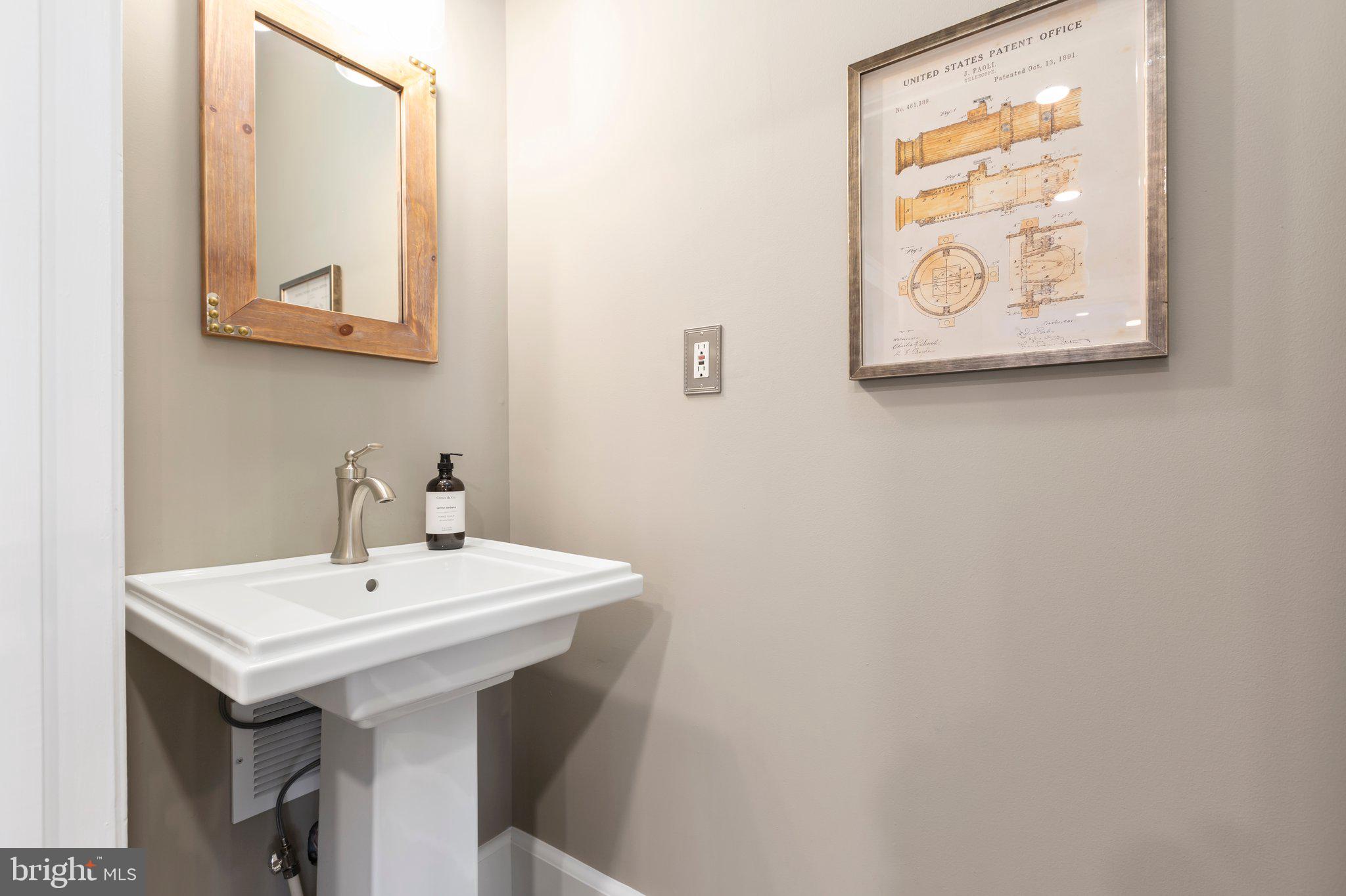 DOWNTOWN FREDERICKSBURG - Residential